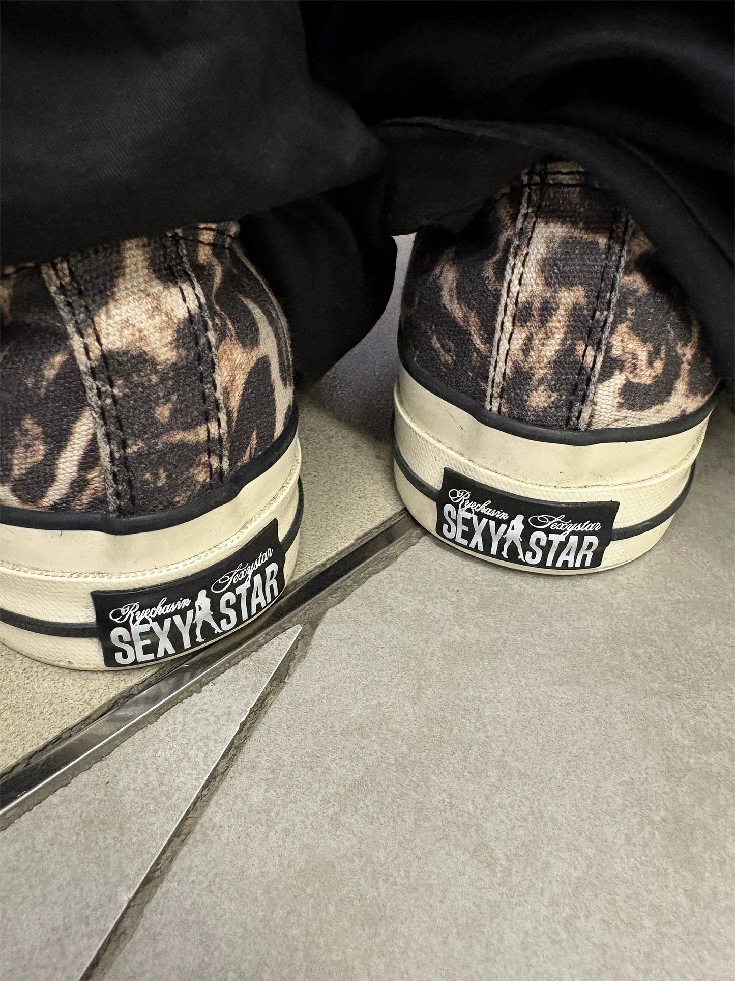 *RYE CHASIN “1970S SEXY STAR" CANVAS SHOES